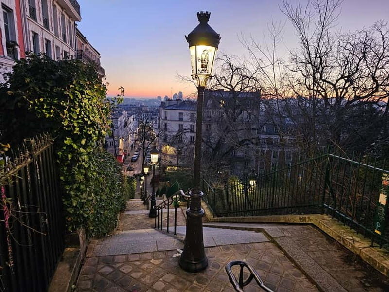 Montmartre Before the Crowds: Walk Tour & Breakfast - Authentic Moments from Reviews