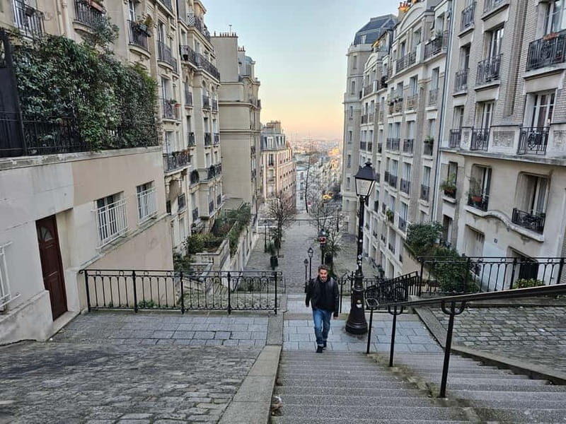 Montmartre Before the Crowds: Walk Tour & Breakfast - Who Will Love This Experience?