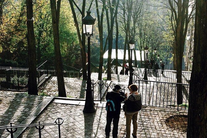 Montmartre District and Sacre Coeur - Exclusive Guided Walking Tour - Who is This Tour Best For?