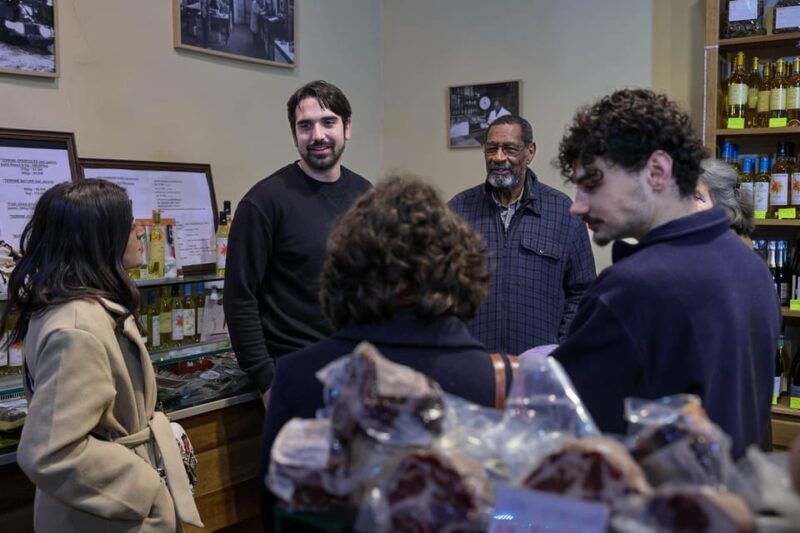 montmartre-food-tour-typical-dishes-cheeses-wine-tasting