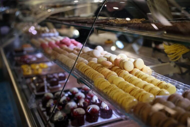 montmartre-food-tour-typical-dishes-cheeses-wine-tasting