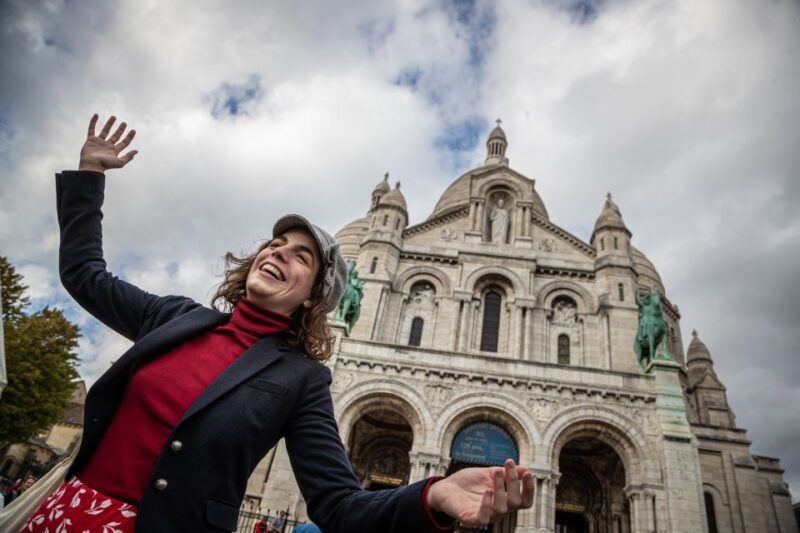 montmartre-in-songs-tour-with-a-professional-singer