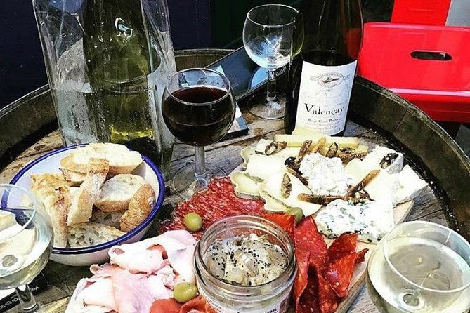 montmartre-la-boheme-2cv-walking-tasting-3h-2