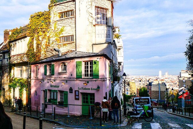 montmartre-marvels-a-small-group-guided-stroll-in-bohemian-paris