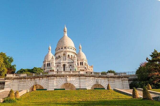 montmartre-scavenger-hunt-and-highlights-self-guided-tour