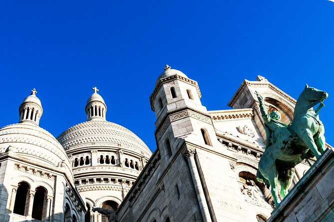 montmartre-scavenger-hunt-and-highlights-self-guided-tour