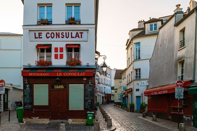 montmartre-scavenger-hunt-and-highlights-self-guided-tour