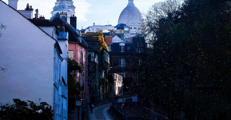 montmartre-semi-private-guided-stroll-in-bohemian-paris