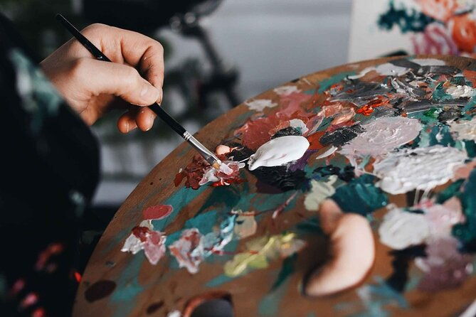 montmartre-village-private-walking-tour-with-sacre-coeur-rooftop