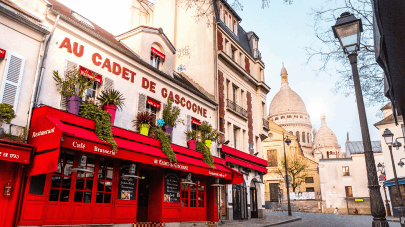 montmartre-walking-tour-with-ticket-to-the-sacre-coeur-dome