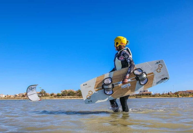 Montpellier: Kitesurfing Lesson with Equipment - A Closer Look at the Kitesurfing Lesson Near Montpellier  