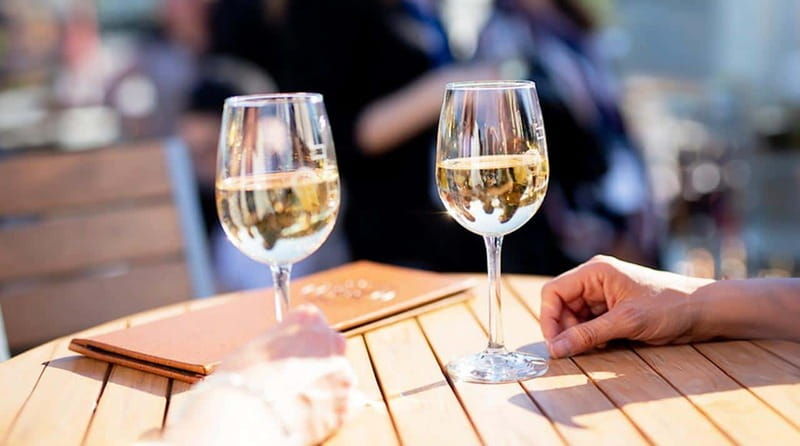 montreal-3-or-5-course-dinner-cruise-with-dj-dancing