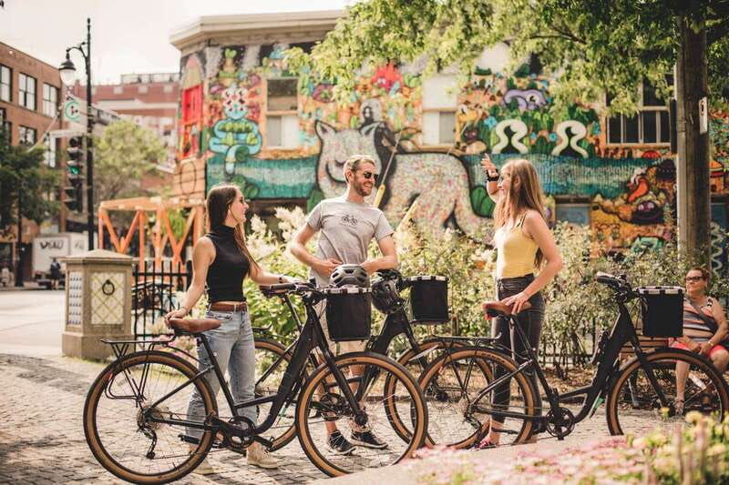 montreal-downtown-and-old-montreal-highlights-bike-tour