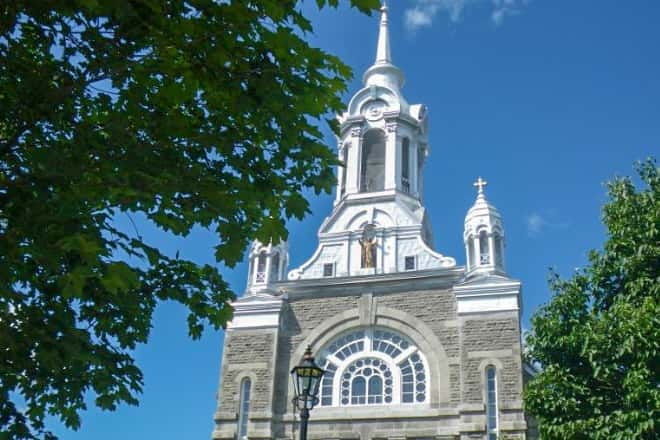 montreal-laurentian-mountains-day-trip