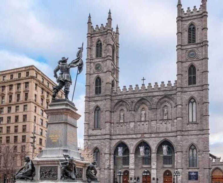 montreal-old-montreal-walking-tour-with-a-guide