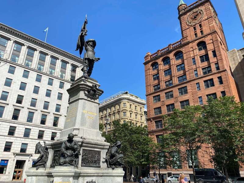 montreal-private-customizable-walking-tour-of-old-montreal
