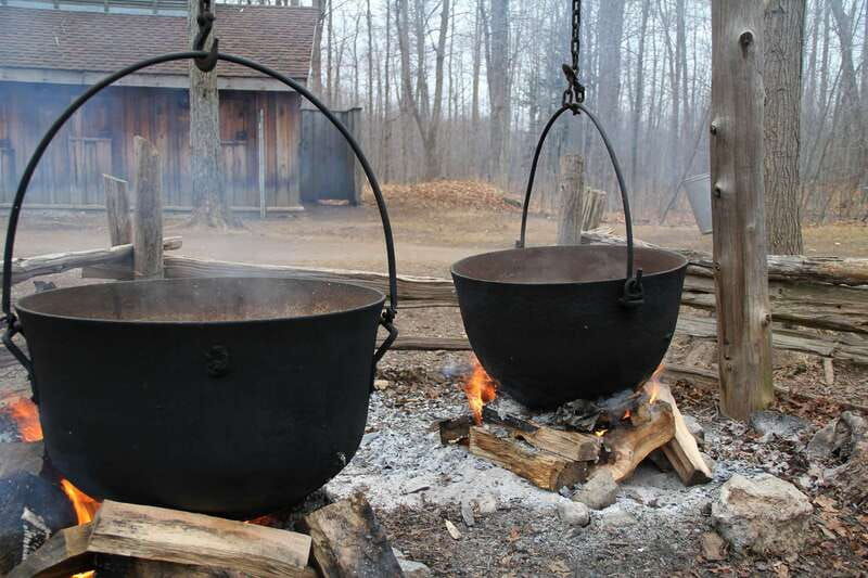 montreal-sugar-shack-maple-syrup-day-trip-with-lunch