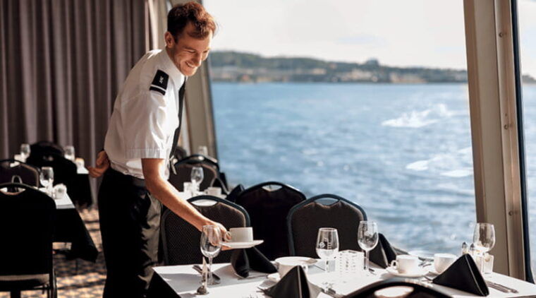 montreal-weekend-river-brunch-cruise-with-vip-option