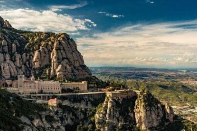 montserrat-and-winery-private-daytrip-from-barcelona