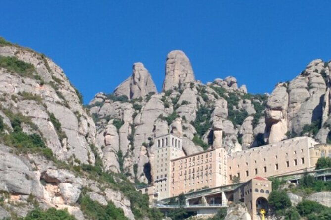 montserrat-and-winery-private-daytrip-from-barcelona