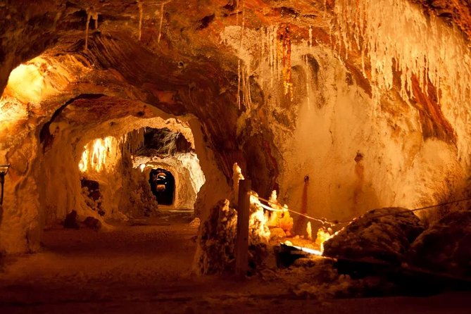 montserrat-cardona-and-salt-mountain-small-group-tour