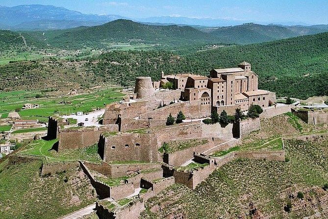 montserrat-cardona-and-salt-mountain-small-group-tour