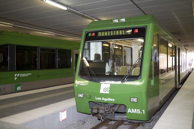 montserrat-guided-tour-with-the-black-madonna-the-boys-choir