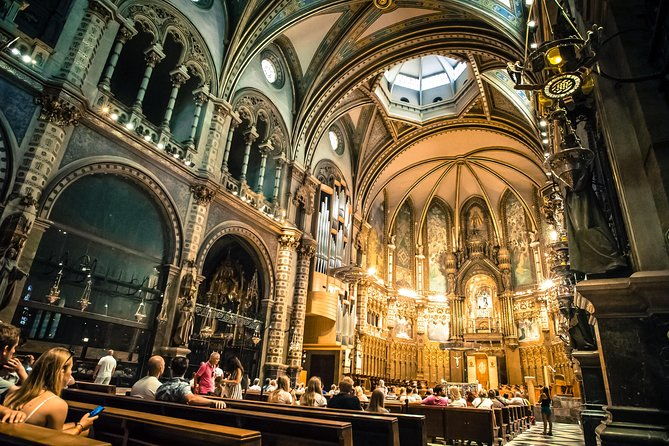 montserrat-half-day-with-optional-black-madonna-choir-and-hike