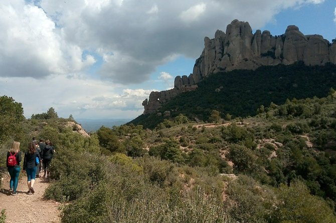 montserrat-land-of-shrines-one-day-small-group-hiking-tour-from-barcelona