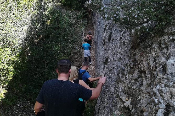 montserrat-land-of-shrines-one-day-small-group-hiking-tour-from-barcelona