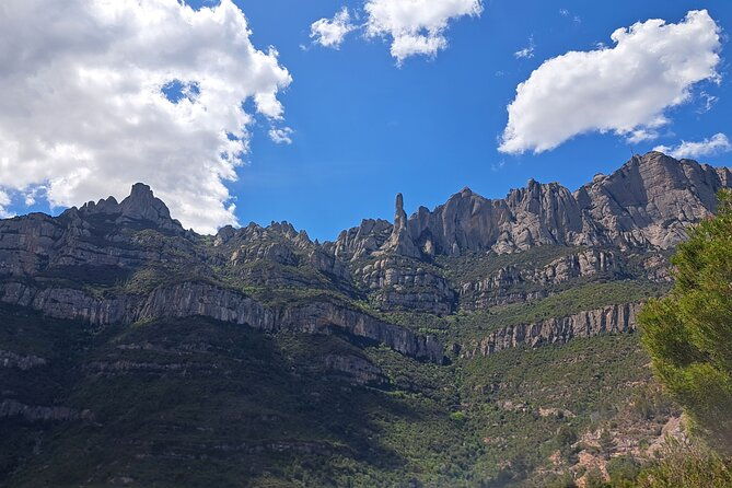 montserrat-monastery-and-hiking-experience