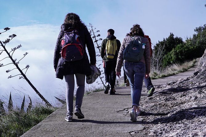 montserrat-monastery-small-group-tour-and-hiking-experience