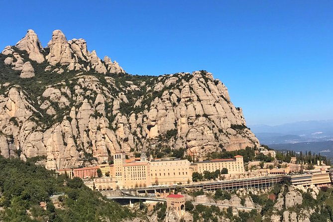 montserrat-mountain-hiking-tour-to-sant-jeroni-small-group