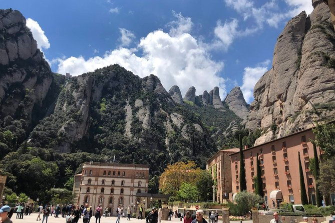 montserrat-private-tour-from-barcelona-with-pick-up