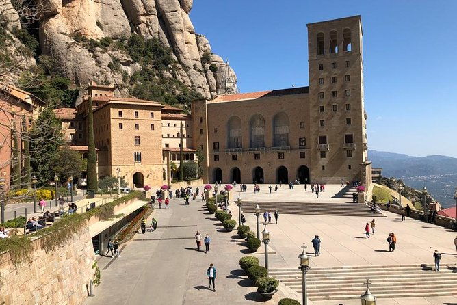 montserrat-private-tour-from-barcelona-with-pick-up