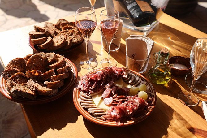 montserrat-private-tour-lunch-wine-tasting-in-penedes-winery
