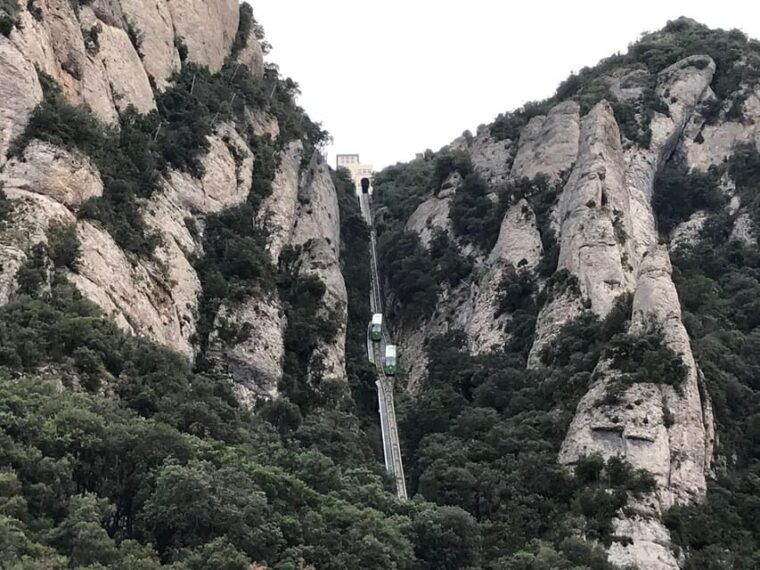 montserrat-private-tour-monastery-cable-car-soft-hike