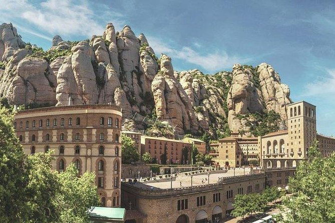 montserrat-private-tour-with-la-moreneta-access-and-hotel-pickup