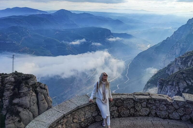 montserrat-small-group-tour-with-train-and-cable-car