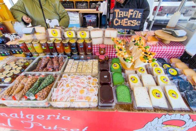 montserrat-small-group-tour-with-train-and-cable-car