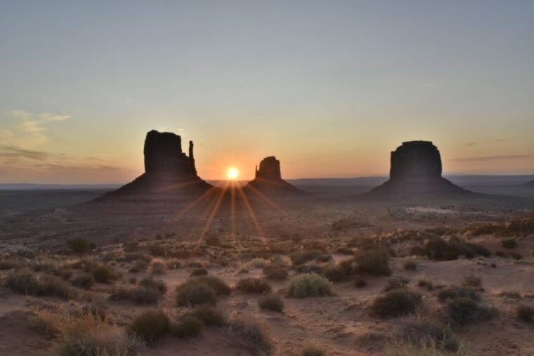 monument-valley-3-hour-sunrise-tour