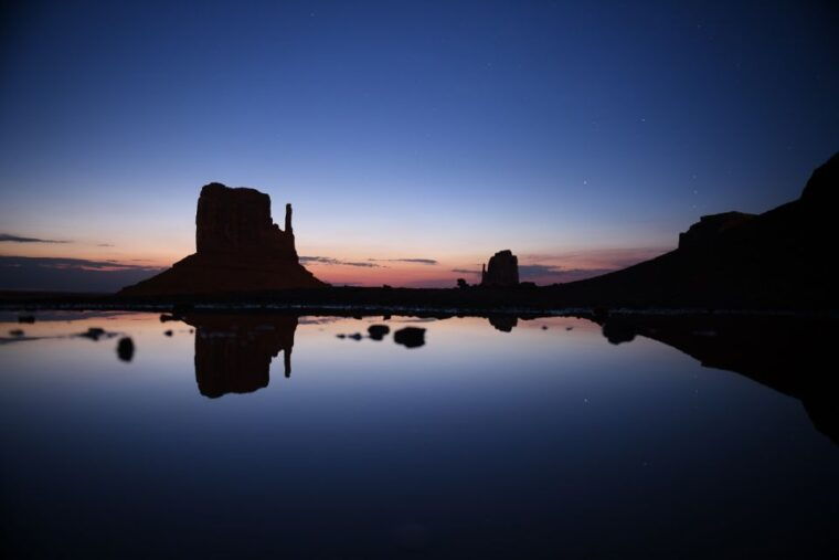 monument-valley-3-hour-sunrise-tour