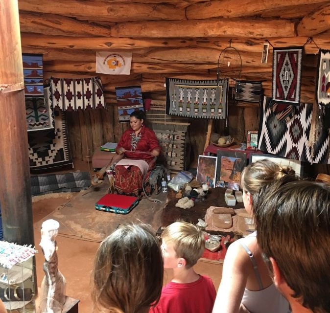 monument-valley-3-hour-sunrise-tour-with-navajo-guide