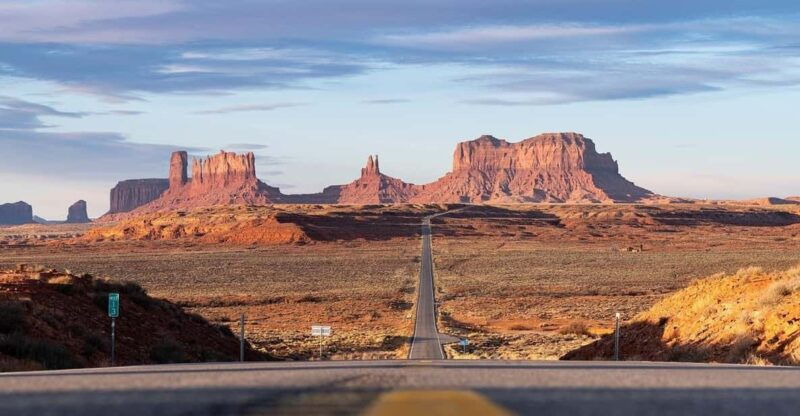 monument-valley-cultural-tour-with-dinner-and-entertainment