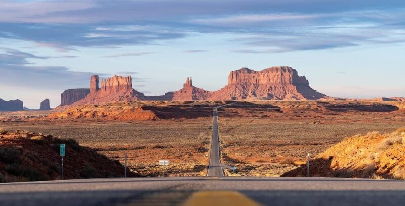 monument-valley-cultural-tour-with-dinner-and-entertainment