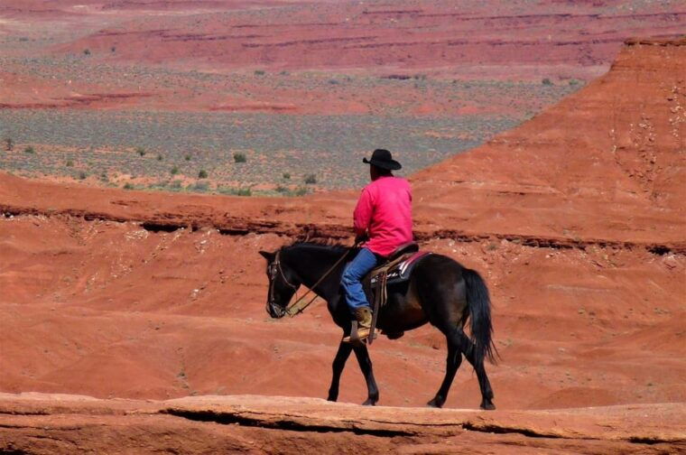 monument-valley-horseback-adventure-tour