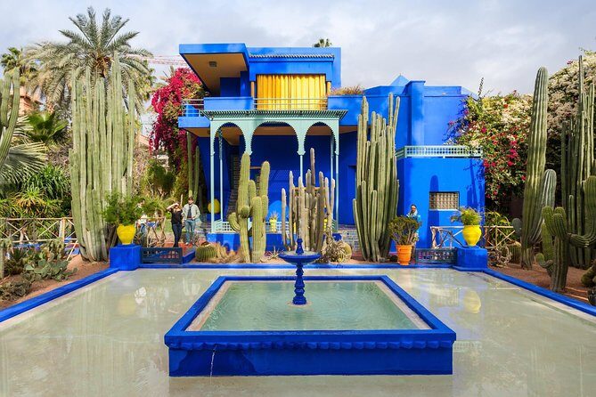 Monuments,Gardens and Special Shopping - What to Expect from the Tour