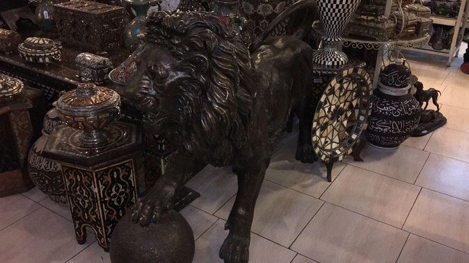 Monuments,Gardens and Special Shopping - Who Would Love This Experience?