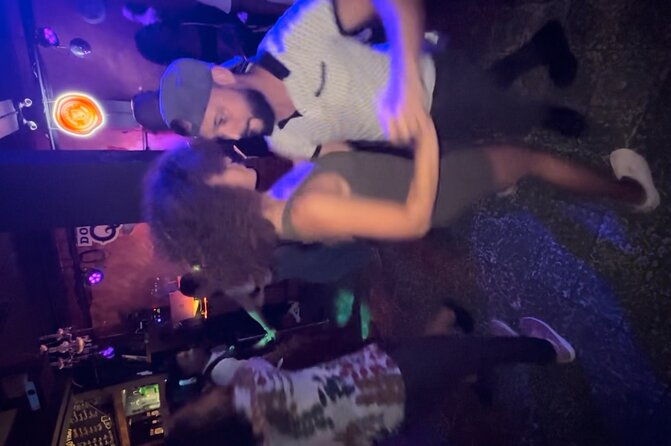 moonlight-beginner-salsa-class-in-san-juan