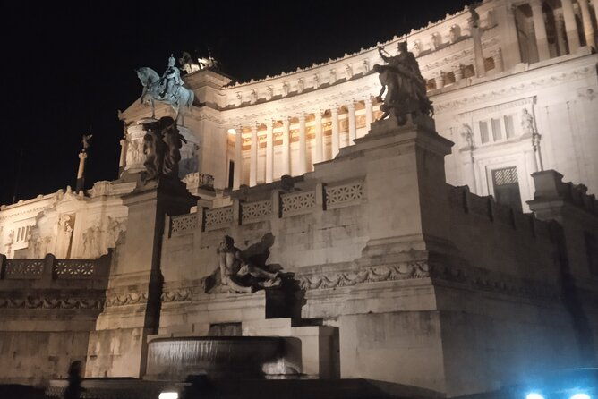 moonlight-walking-tour-in-the-heart-of-the-imperial-baroque-rome